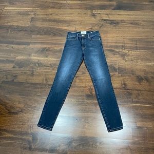 FRAME JEANS